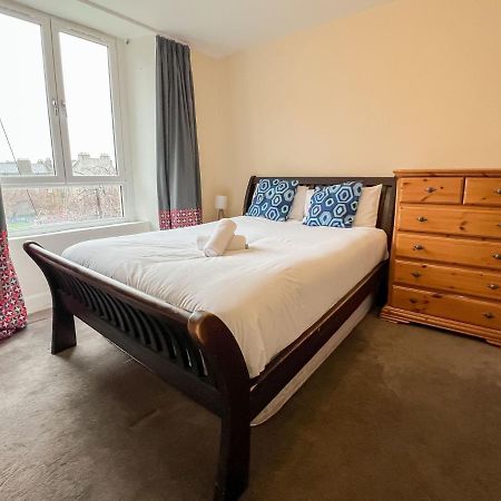 דירות Convenient 2Br Flat Gorgie אדינבורו מראה חיצוני תמונה