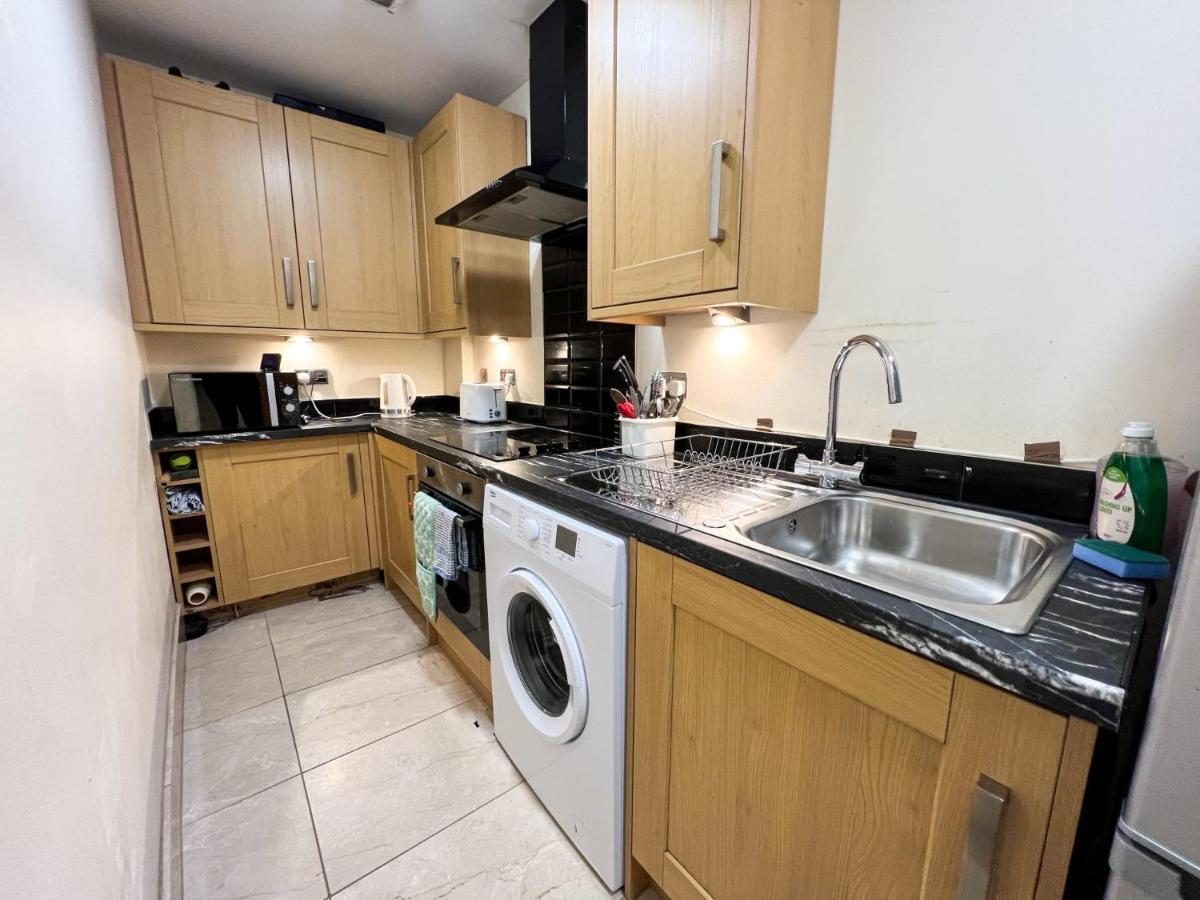 דירות Convenient 2Br Flat Gorgie אדינבורו מראה חיצוני תמונה